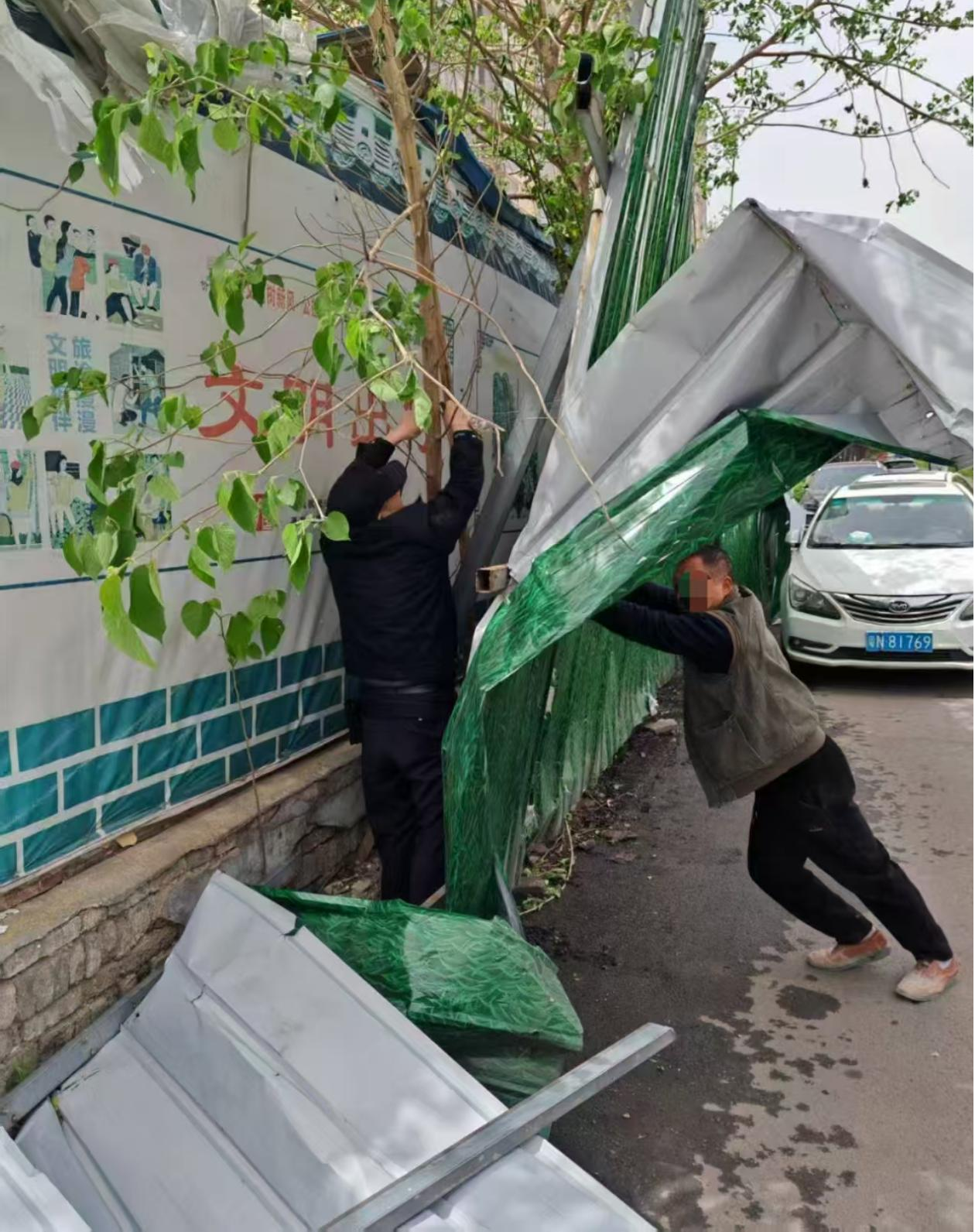 駐馬店：狂風(fēng)下的護(hù)民風(fēng)“警”線