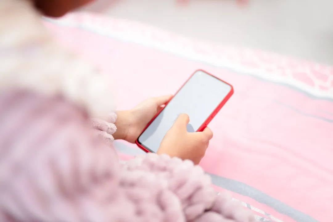 17歲少女充值打賞45萬元，家長(zhǎng)要求返還，法院判了！