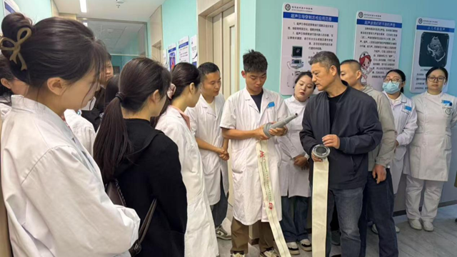 牢固安全防線——駐馬店市第二中醫(yī)院召開消防安全培訓會