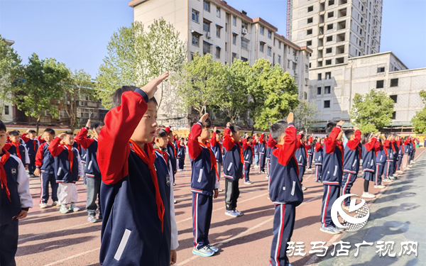 <strong>駐馬店市第十一小學(xué)開展“守護(hù)國家安全 童心同力同行” “全民國家安全教育日”活動</strong>