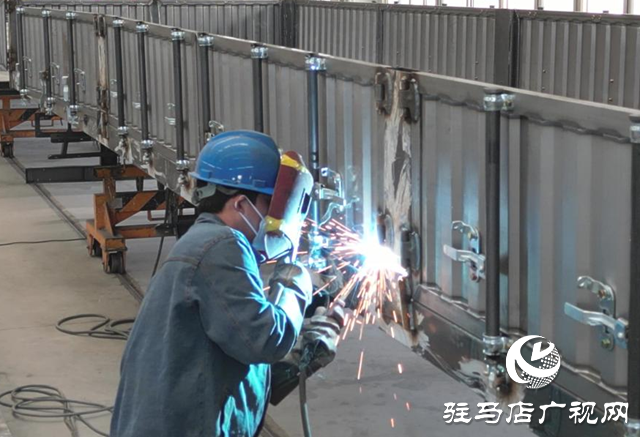 駐馬店中天金駿車輛：智能化生產(chǎn)線火力全開 訂單爆滿沖刺半年紅