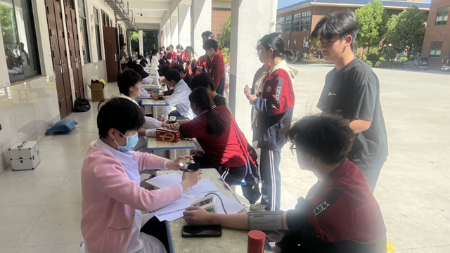 體檢進(jìn)校園，健康伴成長(zhǎng)——駐馬店市中醫(yī)院開展2025年春季學(xué)生健康體檢活動(dòng)