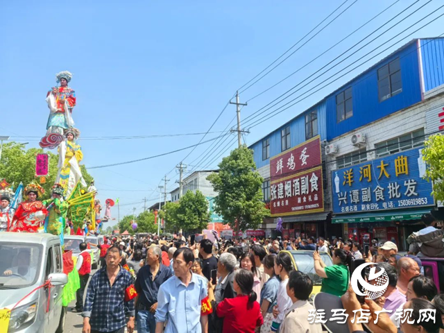 王店“大裝”驚艷泰山廟鎮(zhèn) 非遺民俗表演燃爆激情