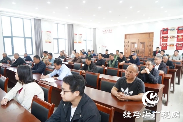 平輿縣總工會(huì)開展2025年“文明實(shí)踐鄉(xiāng)村行”暨勞模宣講活動(dòng)