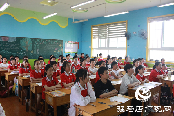 駐馬店市第十一小學(xué)舉行第四屆法治教育宣傳周活動(dòng)?駐馬店市第十一小學(xué)舉行第四屆法治教育宣傳周活動(dòng)????????駐馬店市第十一小學(xué)舉行第四屆法治教育宣傳周活動(dòng)?駐馬店市第十一小學(xué)舉行第四屆法治教育宣傳周活動(dòng)????????