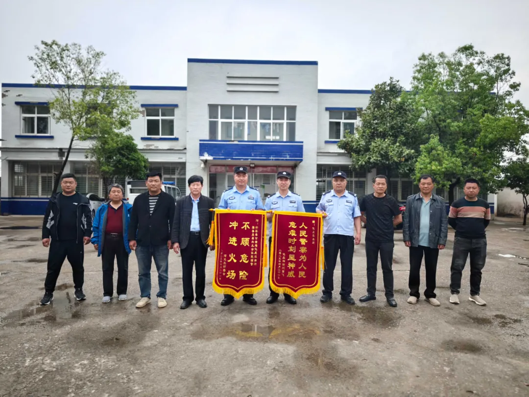 新蔡縣：烈焰中的逆行者！民警火海沖鋒救出被困孩子