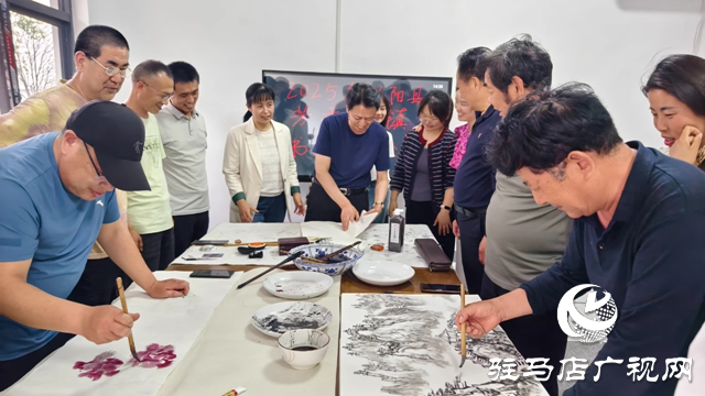 市縣書畫家齊聚泌陽 丹青賦韻助芳香小鎮(zhèn)品牌提升