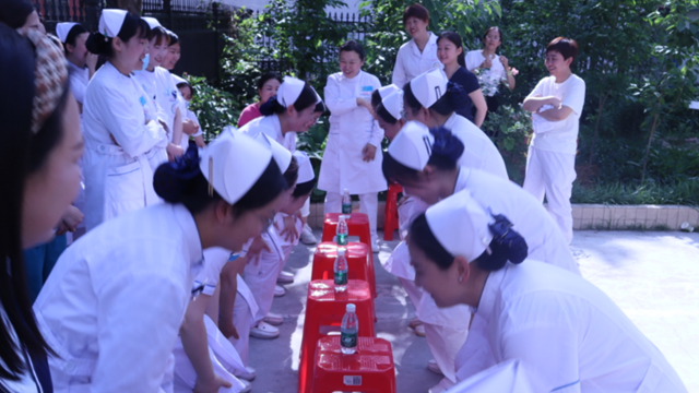 活力綻放迎五一 醫(yī)心聚力展風(fēng)采——駐馬店市第二中醫(yī)院“五一”系列活動(dòng)圓滿舉行