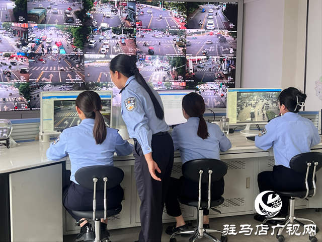 平輿縣交警大隊：車流中定格最美警色 汗水詮釋勞動節(jié)最深含義