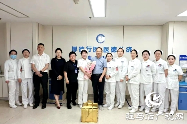 平輿縣衛(wèi)健體委、縣人民醫(yī)院“5·12”護(hù)士節(jié)慰問一線護(hù)理人員