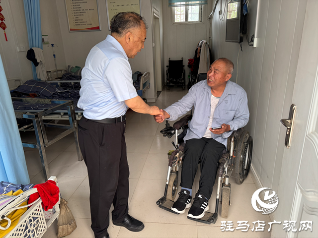 張銀良到上蔡縣看望特殊兒童和托養(yǎng)殘疾人
