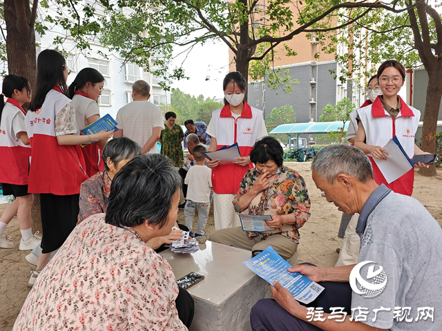 反詐宣傳進(jìn)社區(qū) 筑牢安全“防護(hù)網(wǎng)”