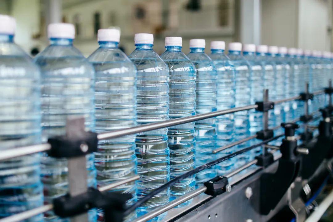 長期自己燒水喝和買桶裝水喝，哪種更健康？