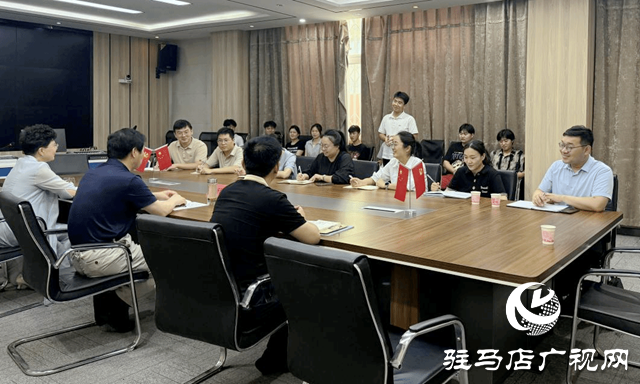 駐馬店職業(yè)技術學院黨委書記蘇新留深入建筑工程學院聽課調研