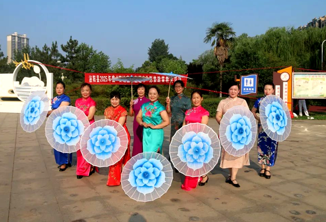 泌陽(yáng)縣“百姓宣傳直通車(chē)”開(kāi)進(jìn)南河廣場(chǎng) 共話形勢(shì)政策“新聲”