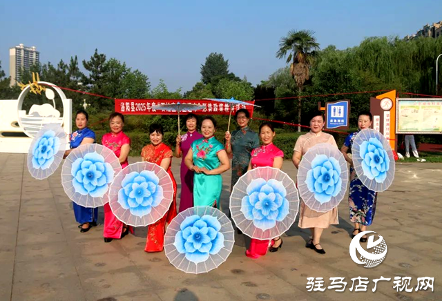 泌陽(yáng)縣“百姓宣傳直通車”開進(jìn)南河廣場(chǎng) 共話形勢(shì)政策“新聲”