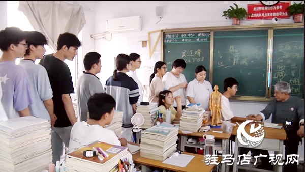  遂平縣:中醫(yī)文化進(jìn)校園 弘揚(yáng)國(guó)粹助成長(zhǎng)