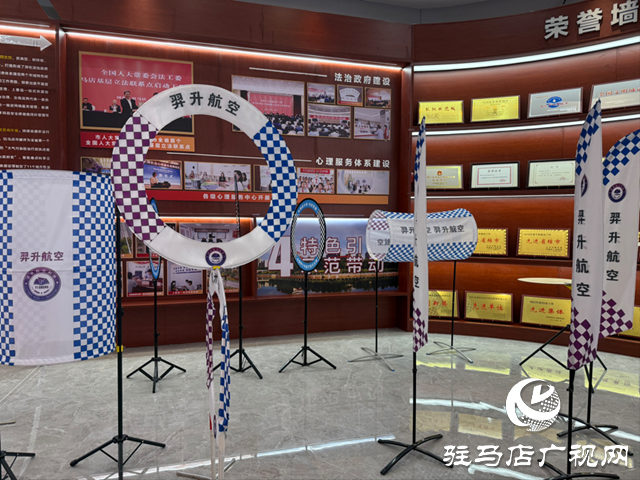 駐馬店市舉行第八屆青少年機(jī)器人競賽