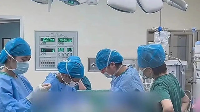 一面錦旗背后的生命守護：駐馬店市中醫(yī)院婦產(chǎn)二科的暖心故事