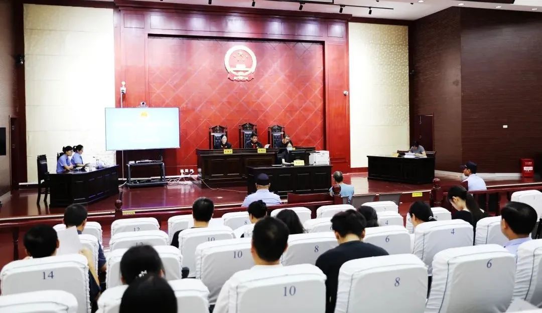 全市檢察機關(guān)普通犯罪條線出庭評議活動在驛城區(qū)檢察院舉行