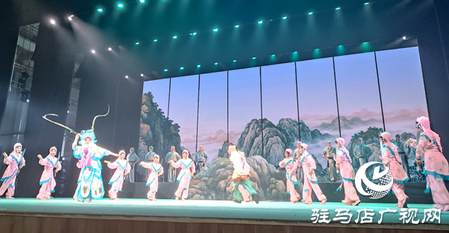 大型古裝豫劇《穆桂英大破天門(mén)陣》驚艷亮相黃河戲劇節(jié)
