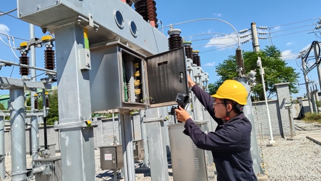 國網泌陽縣供電公司：鏖戰(zhàn)“秋老虎” 保電“不降溫”