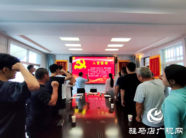 確山縣生產街社區(qū)“傳承紅色基因 汲取奮進力量”