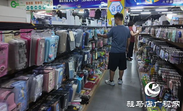 “開學經(jīng)濟”悄然升溫文具迎來“熱賣潮”