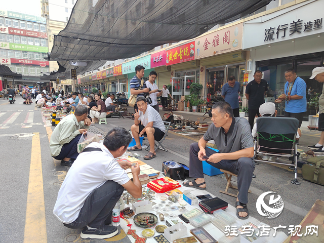 第三屆全國古玩交流會暨首屆民藏書畫展在駐馬店市啟動