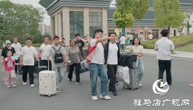駐馬店職業(yè)技術(shù)學(xué)院喜迎2025級(jí)新生入學(xué)