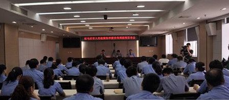 6月25日，全市檢察長集中接待群眾舉報